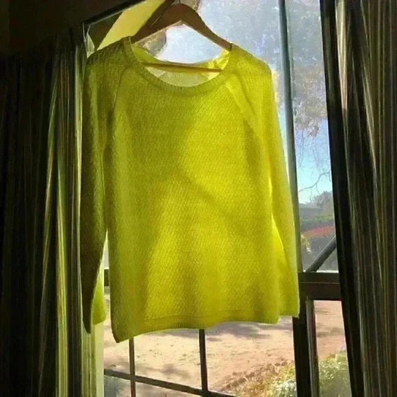 Lemon Lime Sweater Acrylic Size Medium - Picture 1 of 6